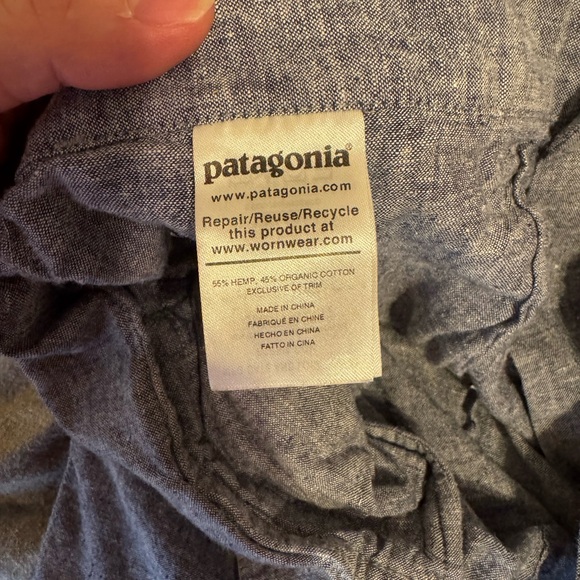 Patagonia Blue, Tan and Gray Flat Front Shorts Relaxed Fit Lot - Picture 8 of 12